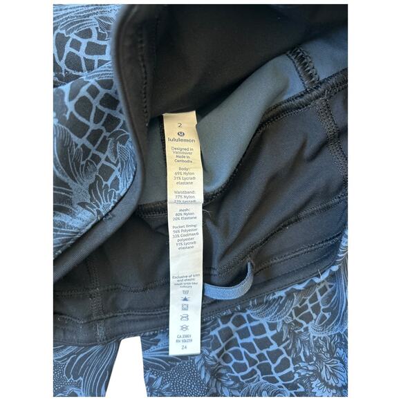 NWOT Rare Lululemon Run On Tight 25" Multi Pocket Nouveau Mach Blue Black Size 2 - Picture 12 of 15